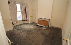 Photo of living room before refurbishment