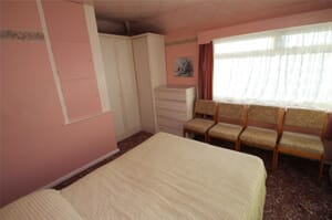 Photo of bedroom before renovation