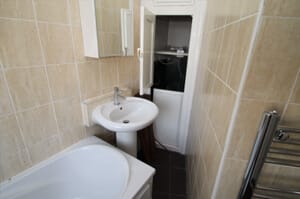 Photo of bathroom before renovation